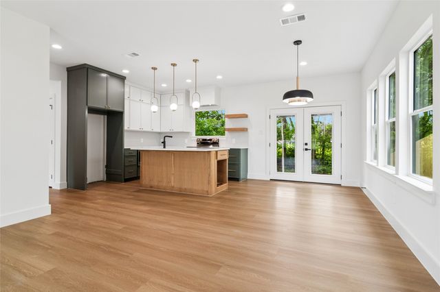 111 Lakeshore Lane, Glenn Heights, TX 75154