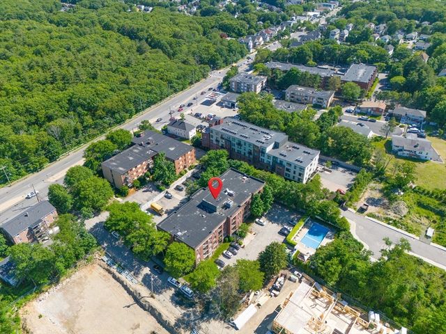 14 Heron St 208, Boston, MA 02132