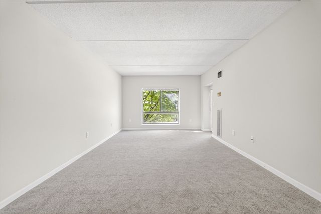 14 Heron St 208, Boston, MA 02132