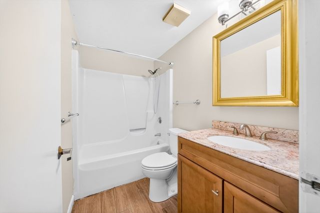 14 Heron St 208, Boston, MA 02132
