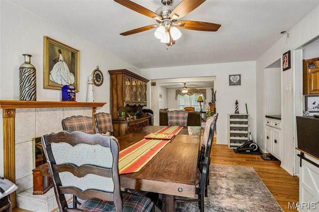 1203 Orchard Lakes Drive, St Louis, MO 63146