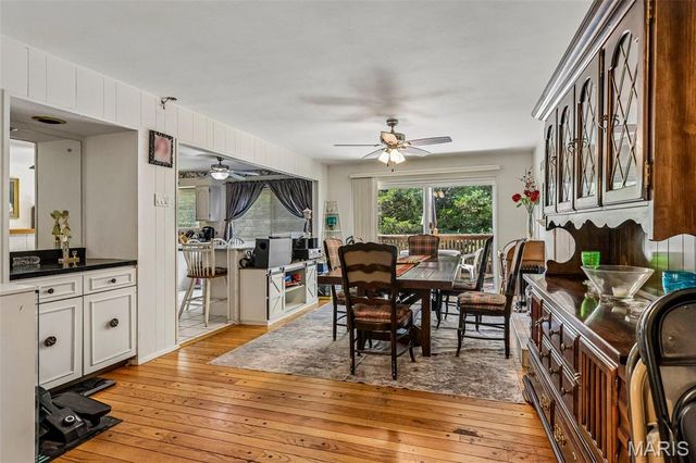 1203 Orchard Lakes Drive, St Louis, MO 63146