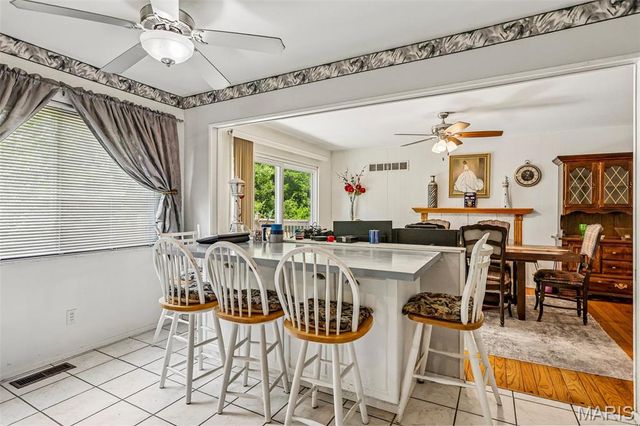 1203 Orchard Lakes Drive, St Louis, MO 63146
