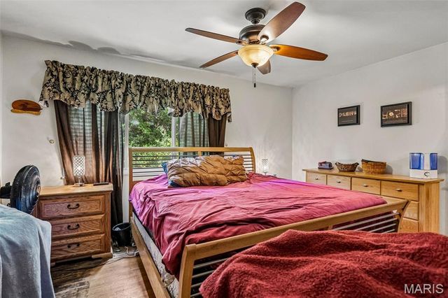 1203 Orchard Lakes Drive, St Louis, MO 63146