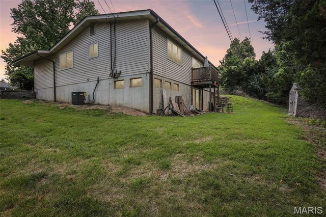 1203 Orchard Lakes Drive, St Louis, MO 63146