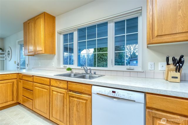 1525 SE Valley View Terrace, College Place, WA 99324