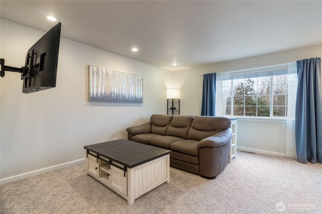 1525 SE Valley View Terrace, College Place, WA 99324