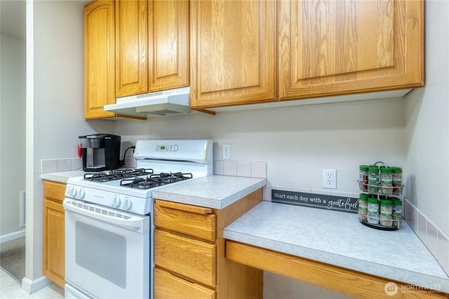 1525 SE Valley View Terrace, College Place, WA 99324