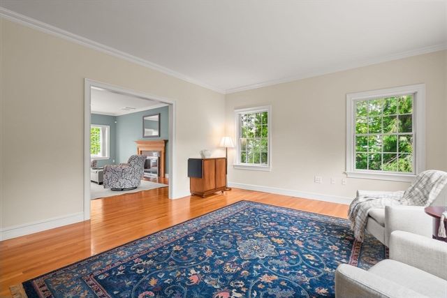 44 Bridge St, Medfield, MA 02052