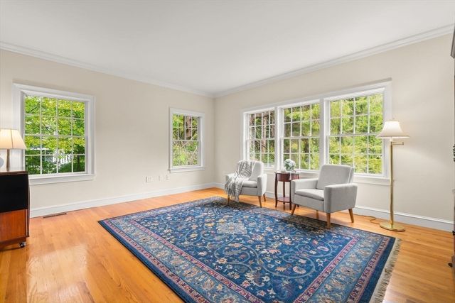 44 Bridge St, Medfield, MA 02052