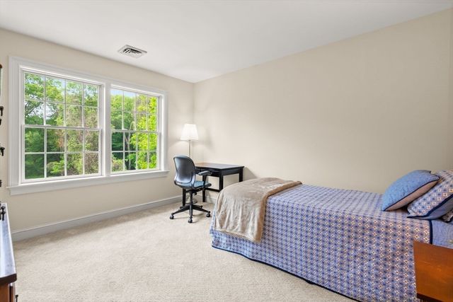 44 Bridge St, Medfield, MA 02052
