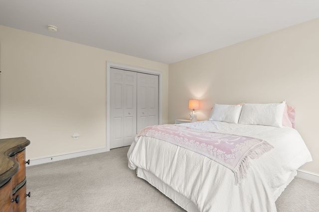44 Bridge St, Medfield, MA 02052