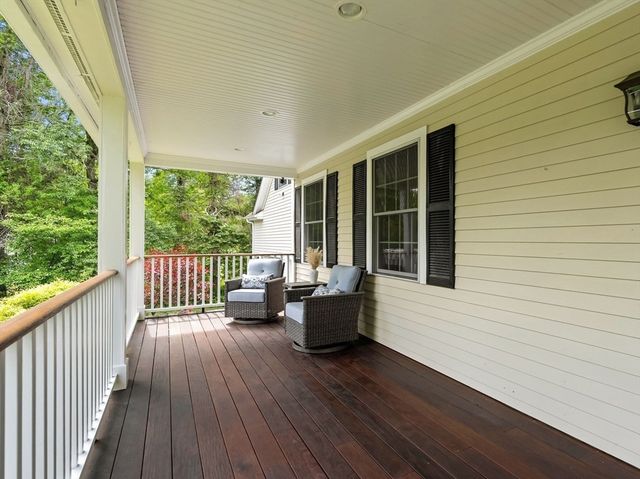 44 Bridge St, Medfield, MA 02052