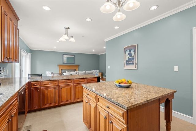 44 Bridge St, Medfield, MA 02052