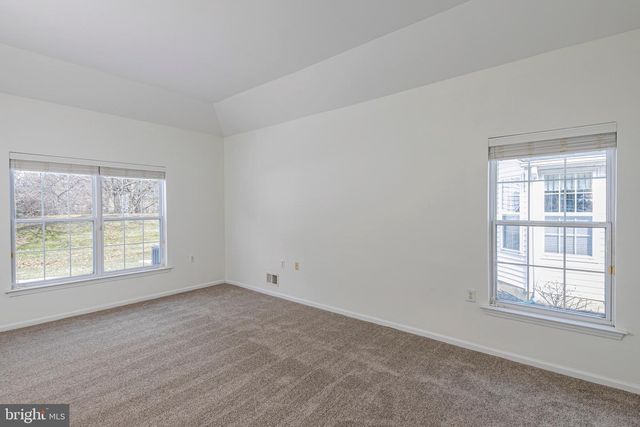 53 HONEYFLOWER LN, Princeton Junction, NJ 08550