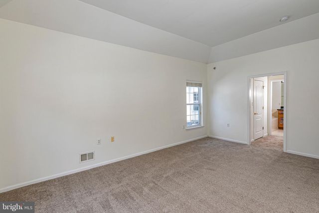 53 HONEYFLOWER LN, Princeton Junction, NJ 08550