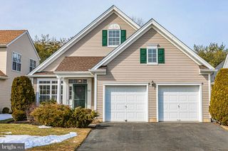 53 HONEYFLOWER LN, Princeton Junction, NJ 08550