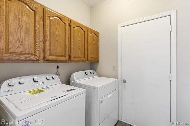 8152 Fox Hollow Road, Goodrich Village, MI 48438