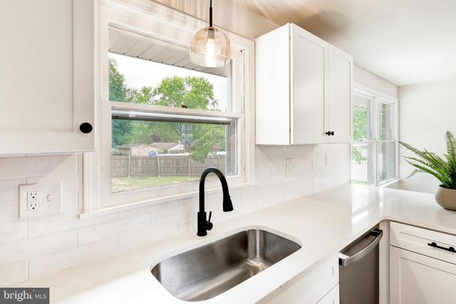 923 SUSAN CIR, Enola, PA 17025