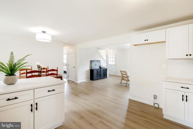 923 SUSAN CIR, Enola, PA 17025