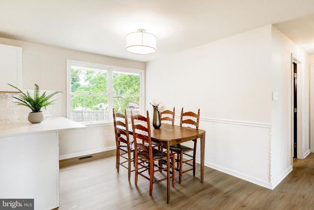 923 SUSAN CIR, Enola, PA 17025