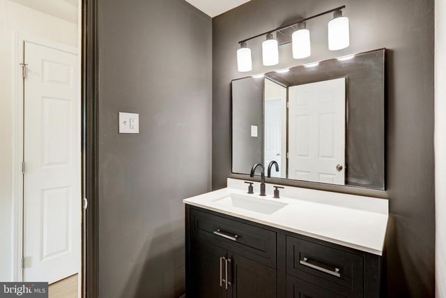 923 SUSAN CIR, Enola, PA 17025