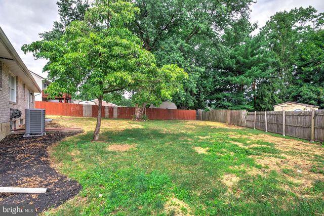 923 SUSAN CIR, Enola, PA 17025