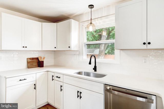 923 SUSAN CIR, Enola, PA 17025
