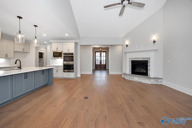 132 Lanwood Drive, Huntsville, AL 35811