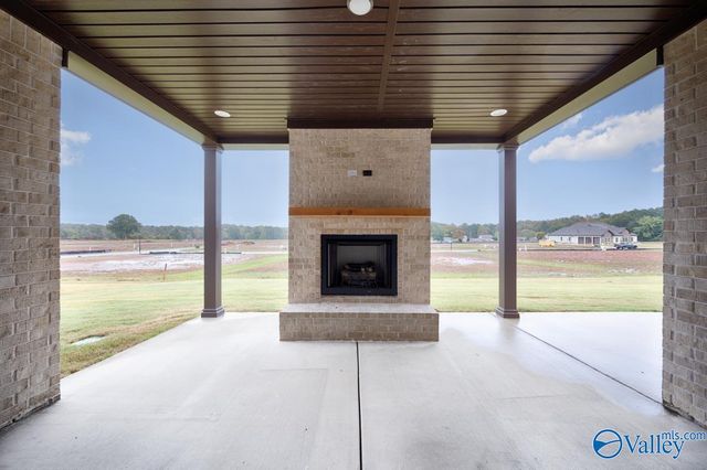 132 Lanwood Drive, Huntsville, AL 35811