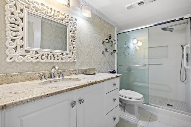7146 Huntington Lane 105, Delray Beach, FL 33446