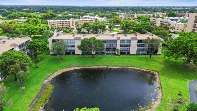 7146 Huntington Lane 105, Delray Beach, FL 33446
