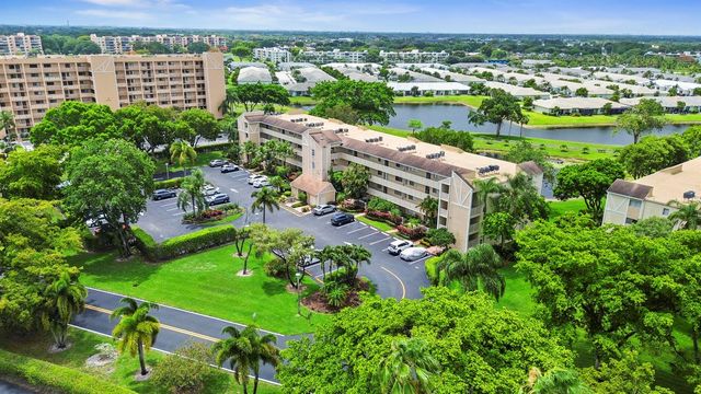 7146 Huntington Lane 105, Delray Beach, FL 33446
