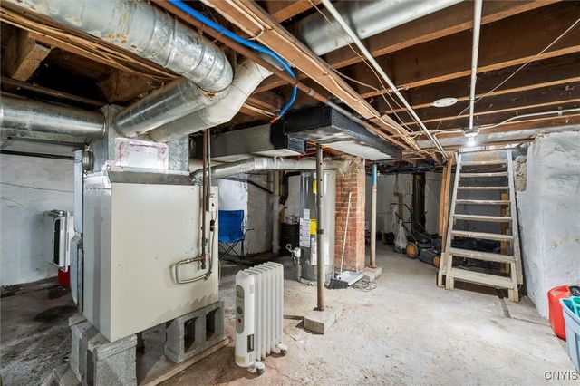 945 Oak Street, Syracuse, NY 13203