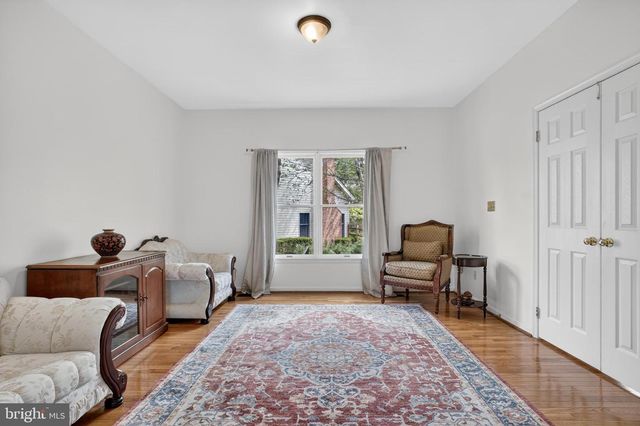 6331 HIDDEN CANYON RD, Centreville, VA 20120