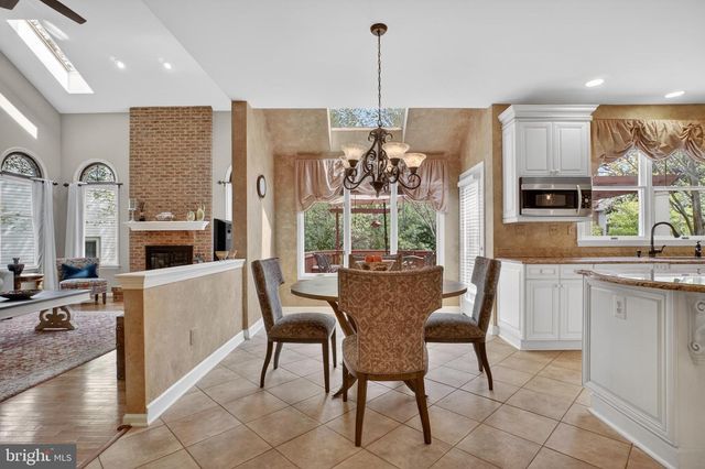 6331 HIDDEN CANYON RD, Centreville, VA 20120