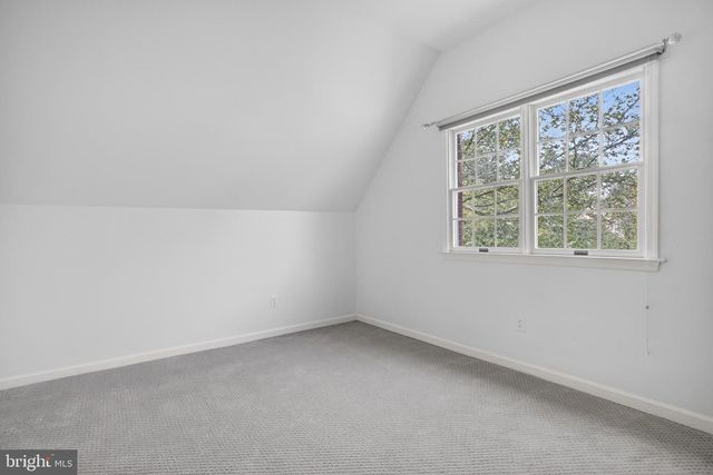 6331 HIDDEN CANYON RD, Centreville, VA 20120