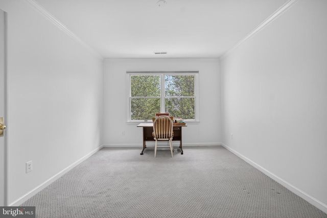 6331 HIDDEN CANYON RD, Centreville, VA 20120