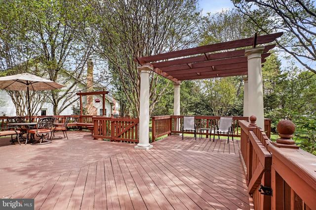 6331 HIDDEN CANYON RD, Centreville, VA 20120