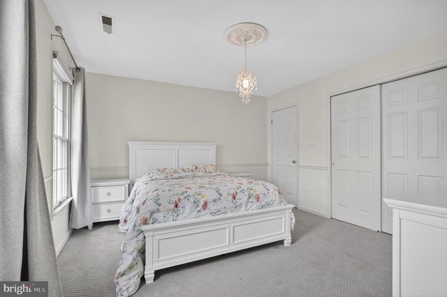 6331 HIDDEN CANYON RD, Centreville, VA 20120