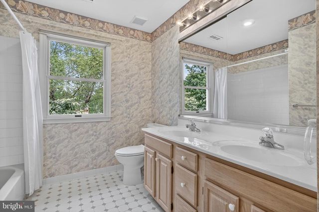 6331 HIDDEN CANYON RD, Centreville, VA 20120