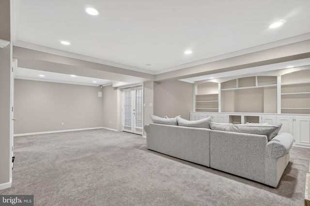6331 HIDDEN CANYON RD, Centreville, VA 20120