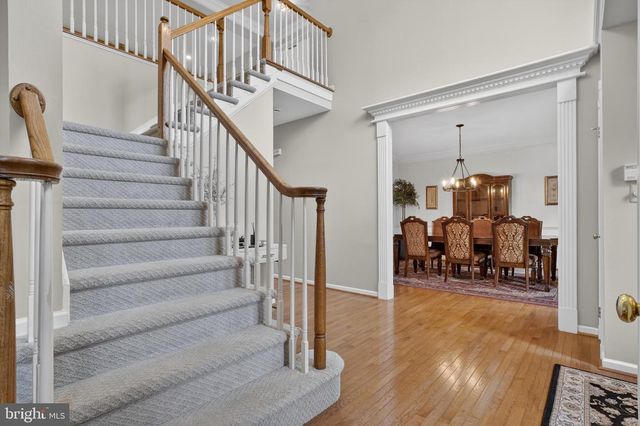 6331 HIDDEN CANYON RD, Centreville, VA 20120
