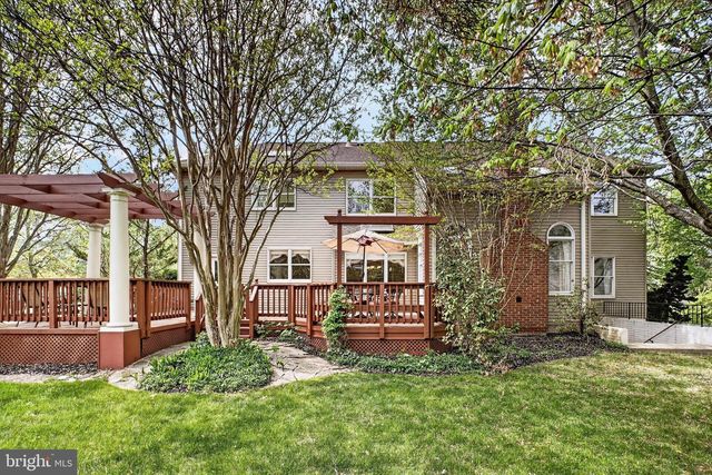 6331 HIDDEN CANYON RD, Centreville, VA 20120