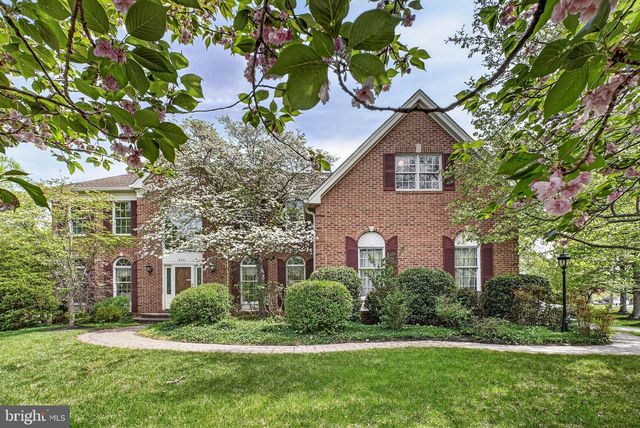 6331 HIDDEN CANYON RD, Centreville, VA 20120