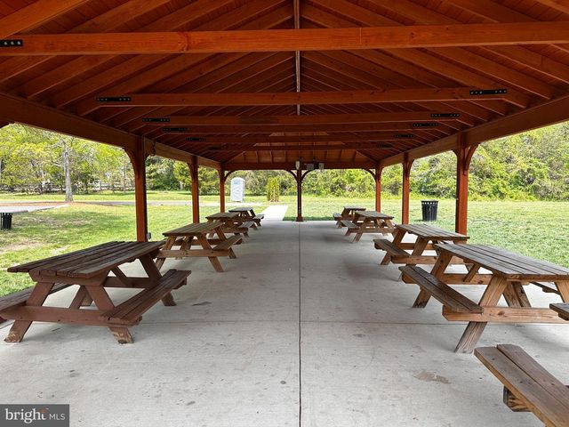 6331 HIDDEN CANYON RD, Centreville, VA 20120