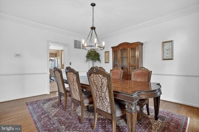 6331 HIDDEN CANYON RD, Centreville, VA 20120