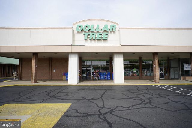 6331 HIDDEN CANYON RD, Centreville, VA 20120