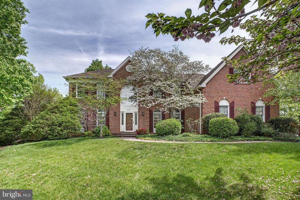 6331 HIDDEN CANYON RD, Centreville, VA 20120