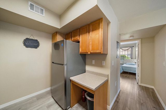 1010 VILLAGIO CIRCLE 104, Sarasota, FL 34237